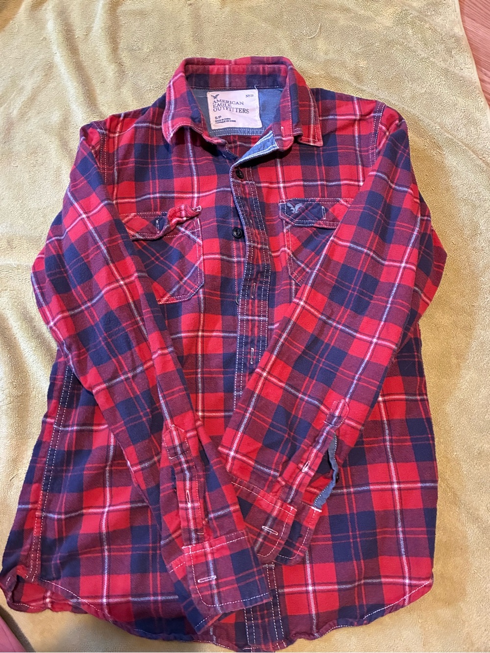 American Eagle Outfitters Red and Navy Plaid Button-Up Shirt